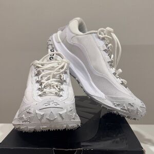 Nike ACG White Athletic Shoes Men’s 7.5